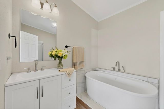 18 Buck Road, Edgewood, NM 87015