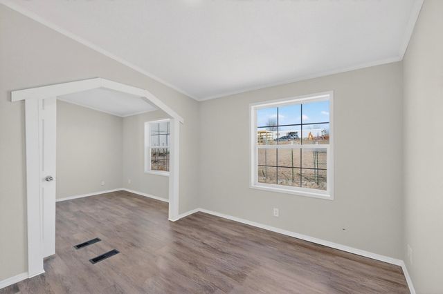 18 Buck Road, Edgewood, NM 87015