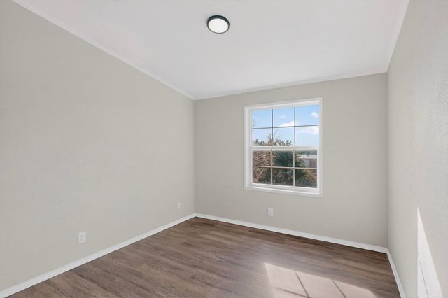 18 Buck Road, Edgewood, NM 87015