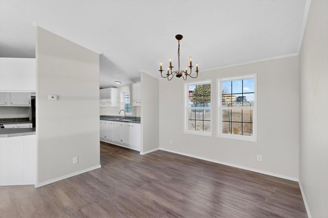 18 Buck Road, Edgewood, NM 87015