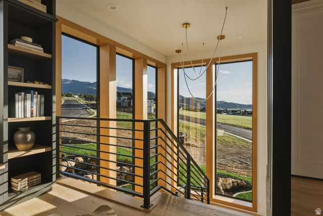 923 N EMERY LN, Elk Ridge, UT 84651