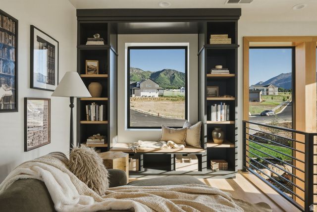 923 N EMERY LN, Elk Ridge, UT 84651