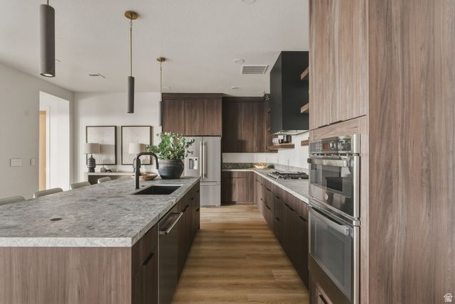 923 N EMERY LN, Elk Ridge, UT 84651