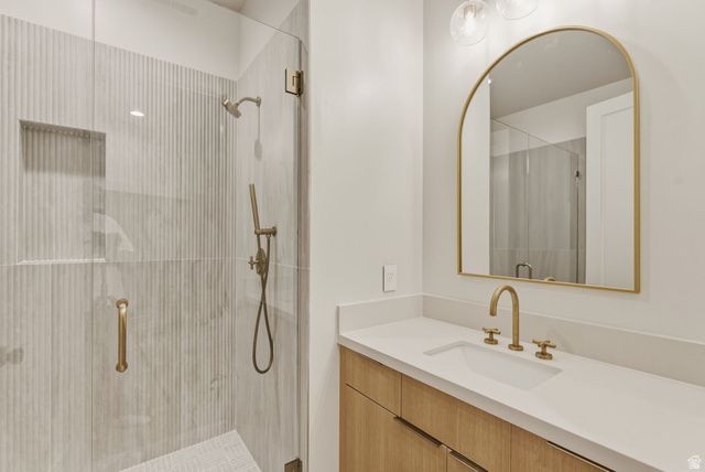 923 N EMERY LN, Elk Ridge, UT 84651