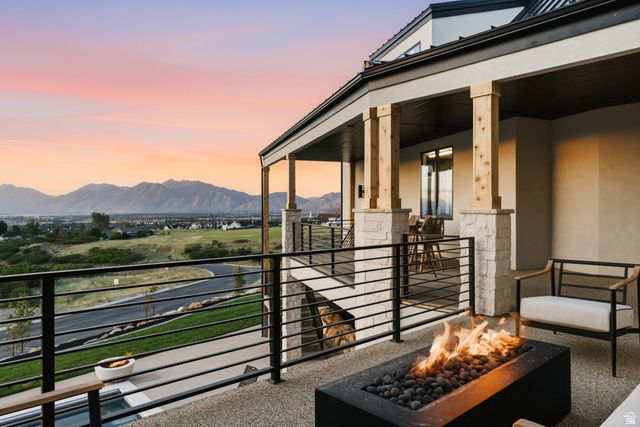 923 N EMERY LN, Elk Ridge, UT 84651