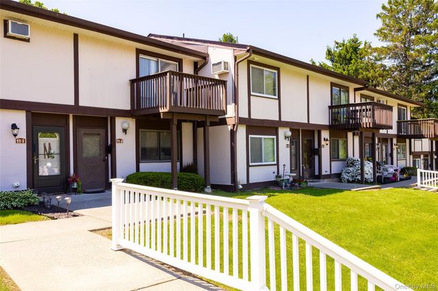 11 Millholland Drive I, Fishkill, NY 12524