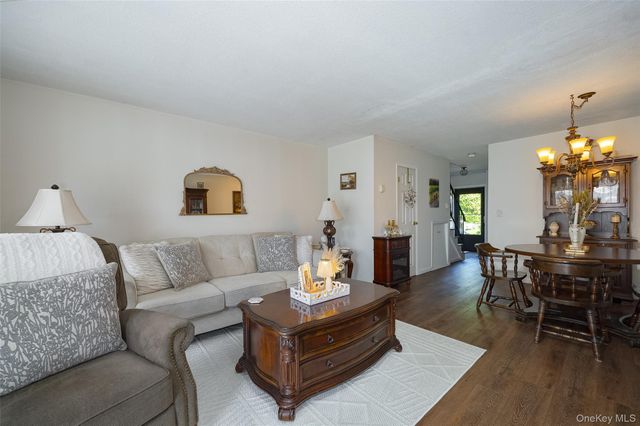 11 Millholland Drive I, Fishkill, NY 12524