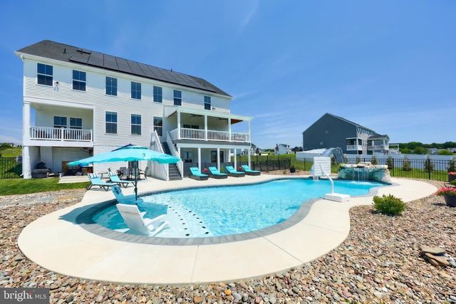 14 WINIFRED DR, Hanover, PA 17331