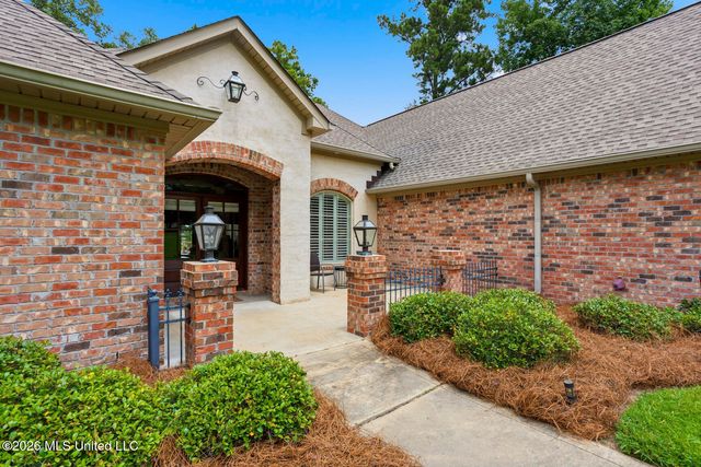126 Ashbrooke Trail, Madison, MS 39110