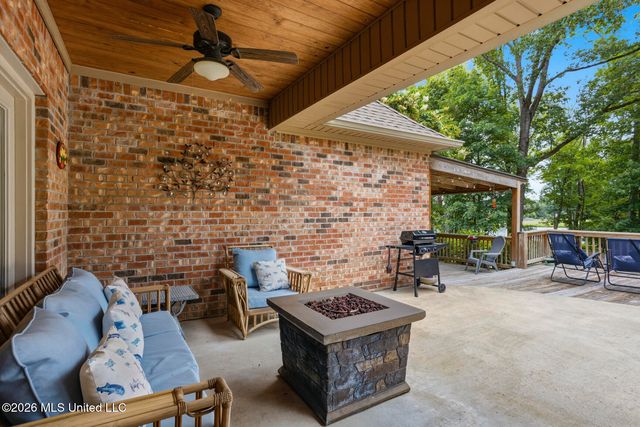 126 Ashbrooke Trail, Madison, MS 39110