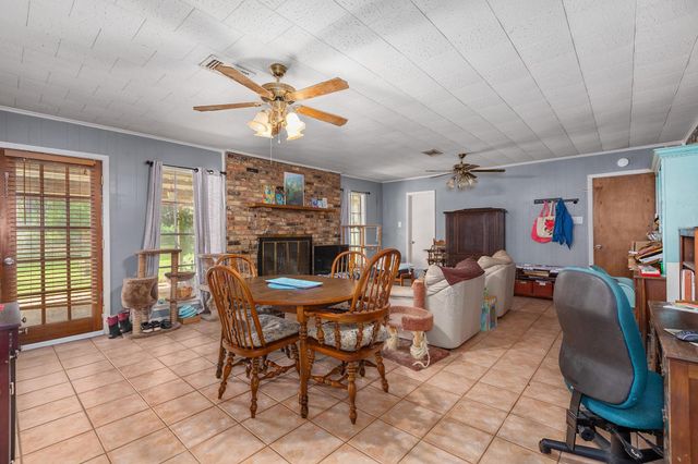 1105 Ada Street, Woodville, TX 75979