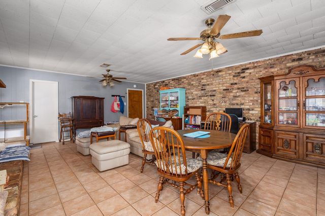 1105 Ada Street, Woodville, TX 75979