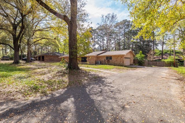 1105 Ada Street, Woodville, TX 75979