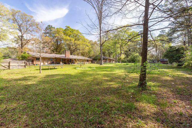 1105 Ada Street, Woodville, TX 75979