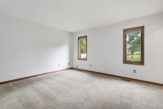 1930 Meadow Lane, Eau Claire, WI 54701