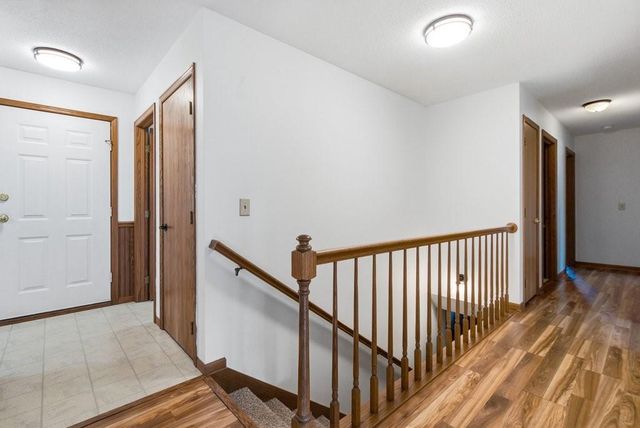 1930 Meadow Lane, Eau Claire, WI 54701