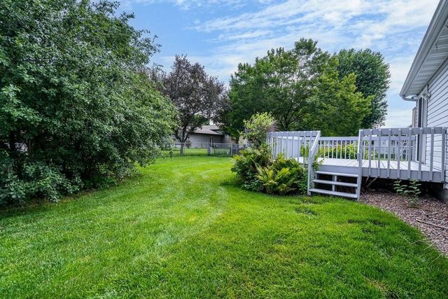 1930 Meadow Lane, Eau Claire, WI 54701