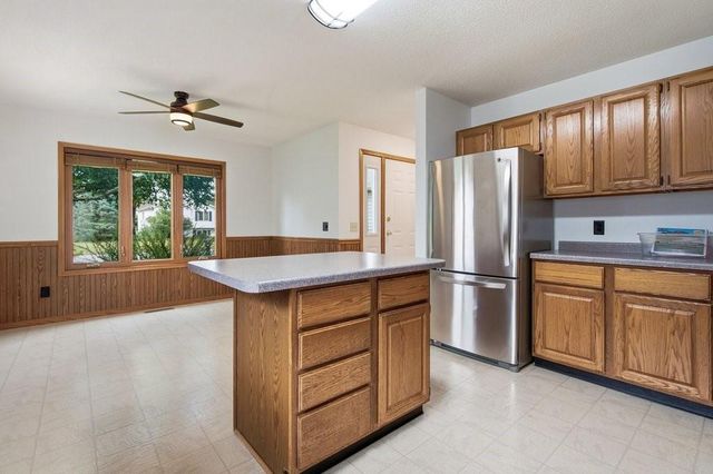 1930 Meadow Lane, Eau Claire, WI 54701