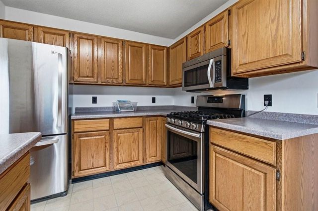 1930 Meadow Lane, Eau Claire, WI 54701