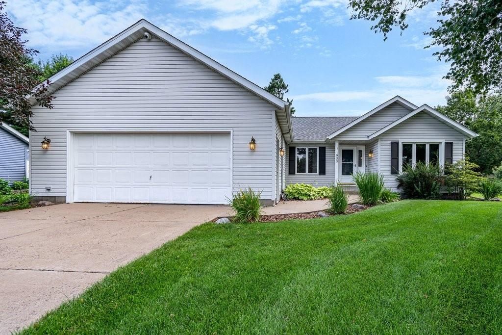 1930 Meadow Lane, Eau Claire, WI 54701