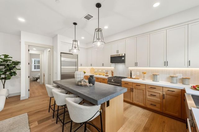 4913 Vivi Place, San Jose, CA 95124