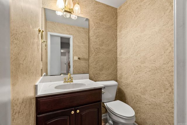 5 Crystal Mountain Drive, Maumelle, AR 72113