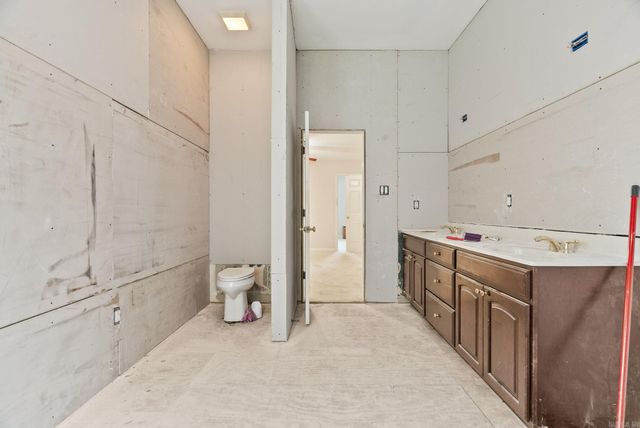 5 Crystal Mountain Drive, Maumelle, AR 72113