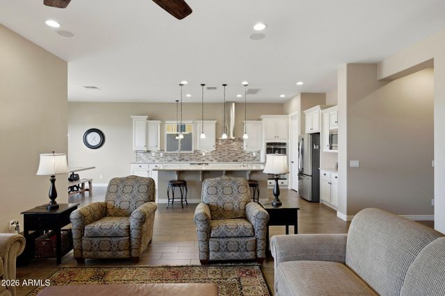 10016 W WHITE FEATHER Lane, Peoria, AZ 85383