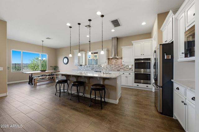 10016 W WHITE FEATHER Lane, Peoria, AZ 85383