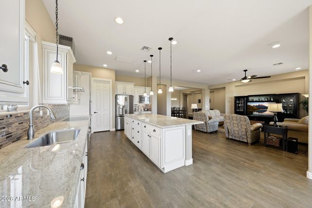 10016 W WHITE FEATHER Lane, Peoria, AZ 85383