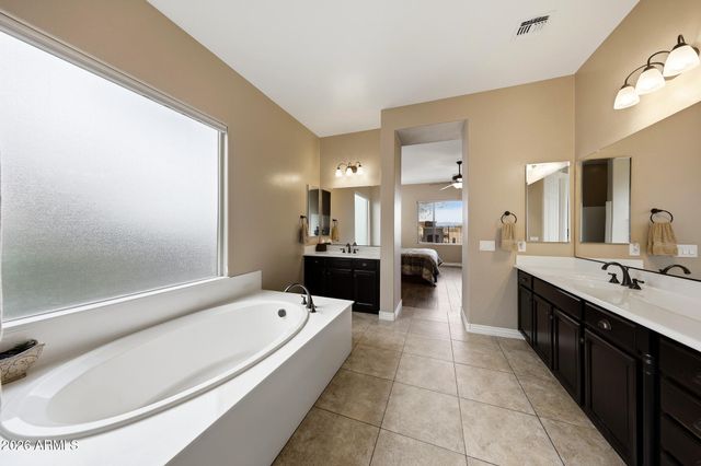 10016 W WHITE FEATHER Lane, Peoria, AZ 85383