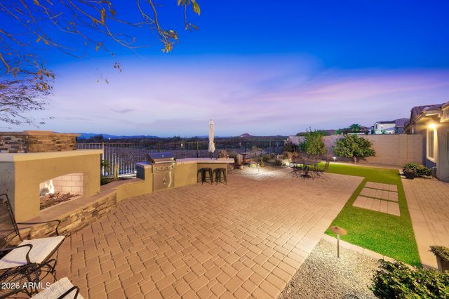 10016 W WHITE FEATHER Lane, Peoria, AZ 85383