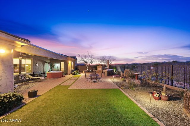 10016 W WHITE FEATHER Lane, Peoria, AZ 85383