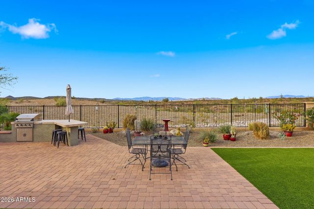 10016 W WHITE FEATHER Lane, Peoria, AZ 85383