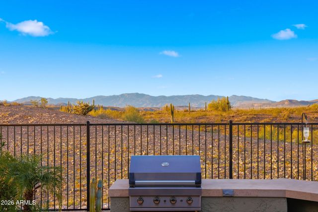 10016 W WHITE FEATHER Lane, Peoria, AZ 85383