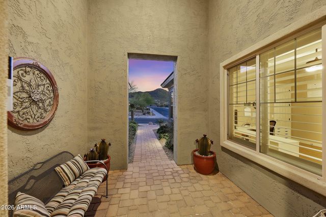 10016 W WHITE FEATHER Lane, Peoria, AZ 85383