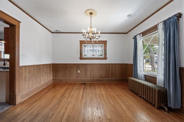 1830 Grande Avenue SE, Cedar Rapids, IA 52403