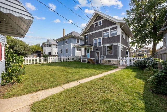 1830 Grande Avenue SE, Cedar Rapids, IA 52403