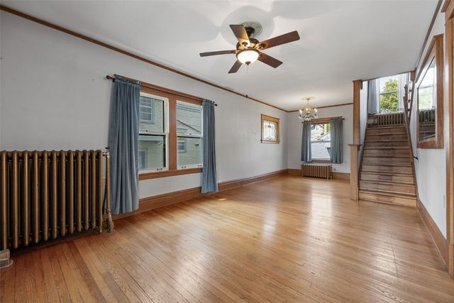 1830 Grande Avenue SE, Cedar Rapids, IA 52403