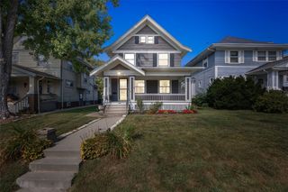 1830 Grande Avenue SE, Cedar Rapids, IA 52403