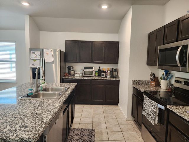 133 Hammond CT, Jarrell, TX 76537