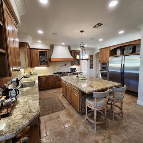 30295 Little Harbor Drive, Canyon Lake, CA 92587