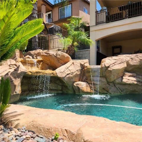 30295 Little Harbor Drive, Canyon Lake, CA 92587