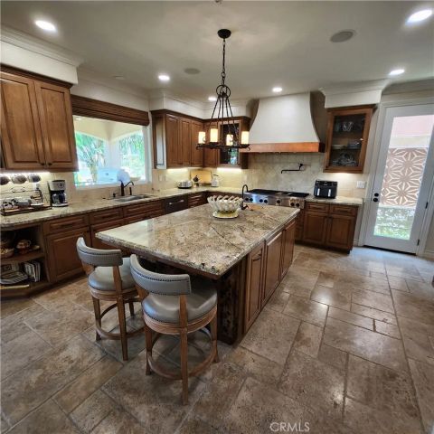 30295 Little Harbor Drive, Canyon Lake, CA 92587
