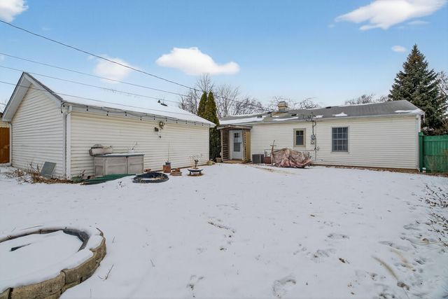 2304 Cypress Lane, Joliet, IL 60435