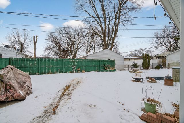 2304 Cypress Lane, Joliet, IL 60435