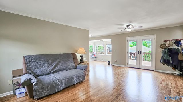 10025 Willow Cove Road, Huntsville, AL 35803