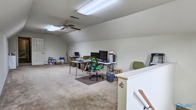 10025 Willow Cove Road, Huntsville, AL 35803