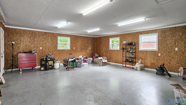 10025 Willow Cove Road, Huntsville, AL 35803