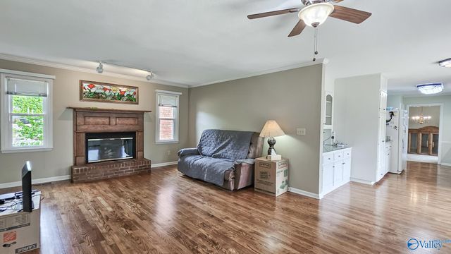 10025 Willow Cove Road, Huntsville, AL 35803